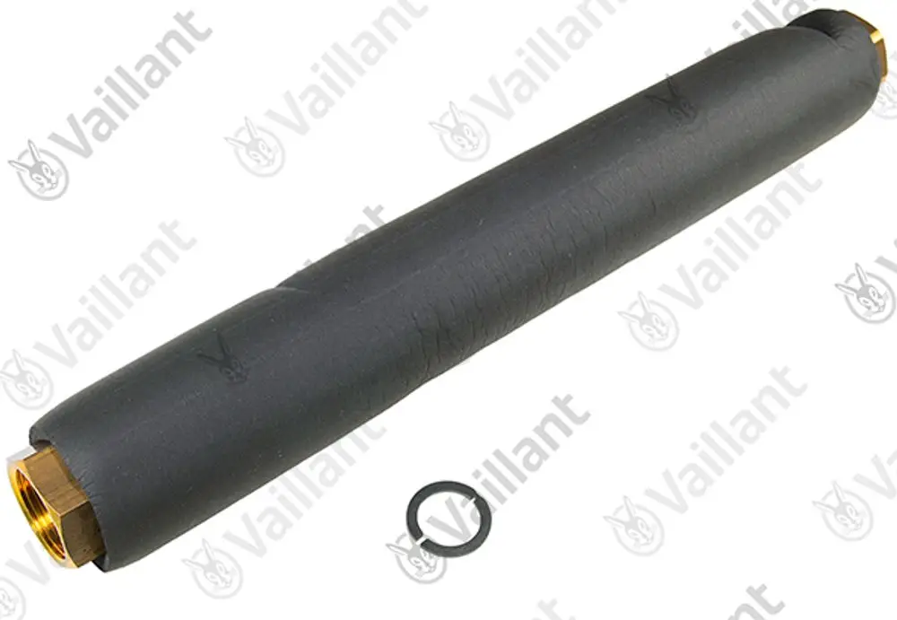 Vaillant Wellrohr in schwarzer Hülle, mit Metallanschlüssen an beiden Enden. Separates O-Ring Zubehörteil sichtbar.